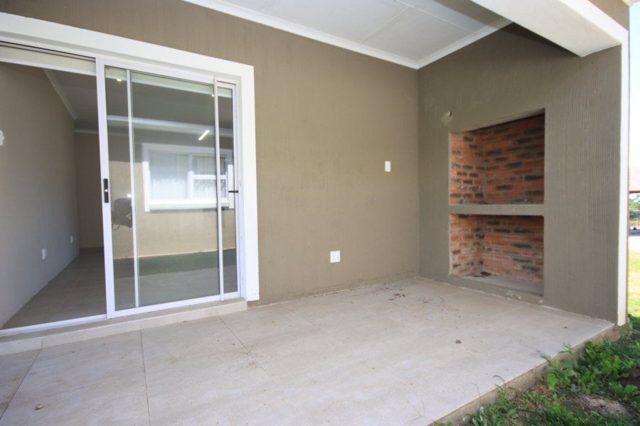  Bedroom Property for Sale in Kidds Beach Eastern Cape